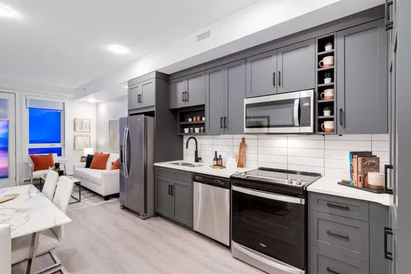 404, 3107 Warren Street NW, Calgary — main listing photo