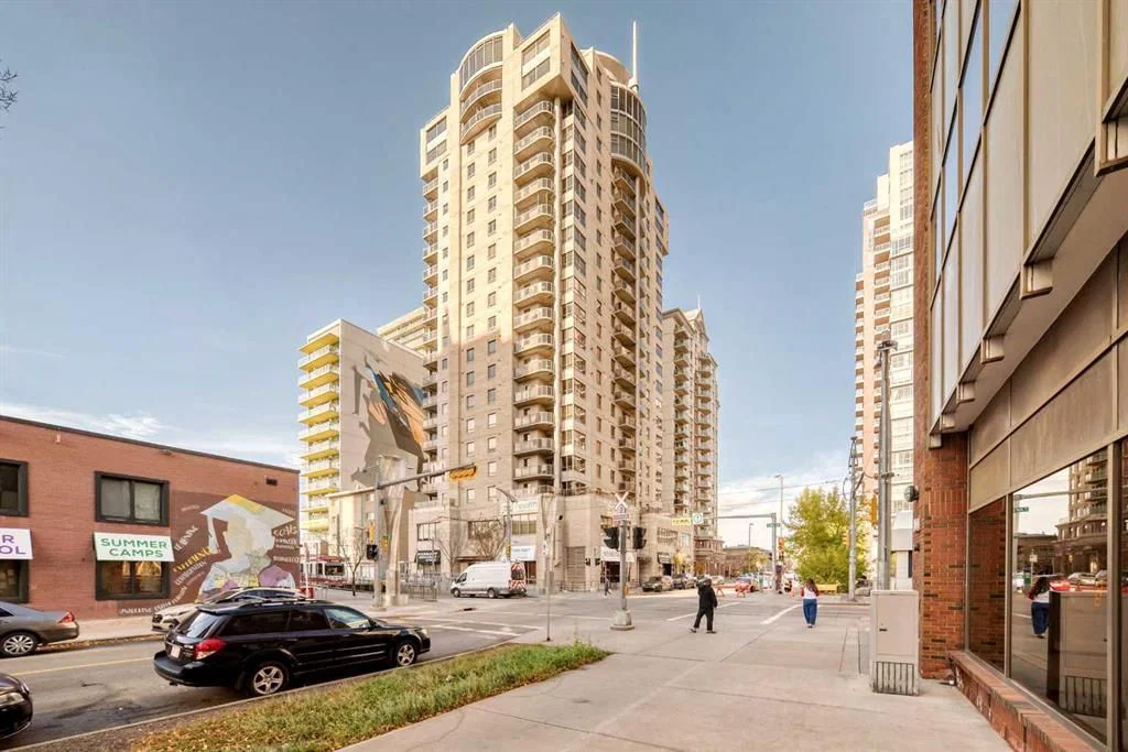 1405, 683 10 Street SW, Calgary — apartment for sale