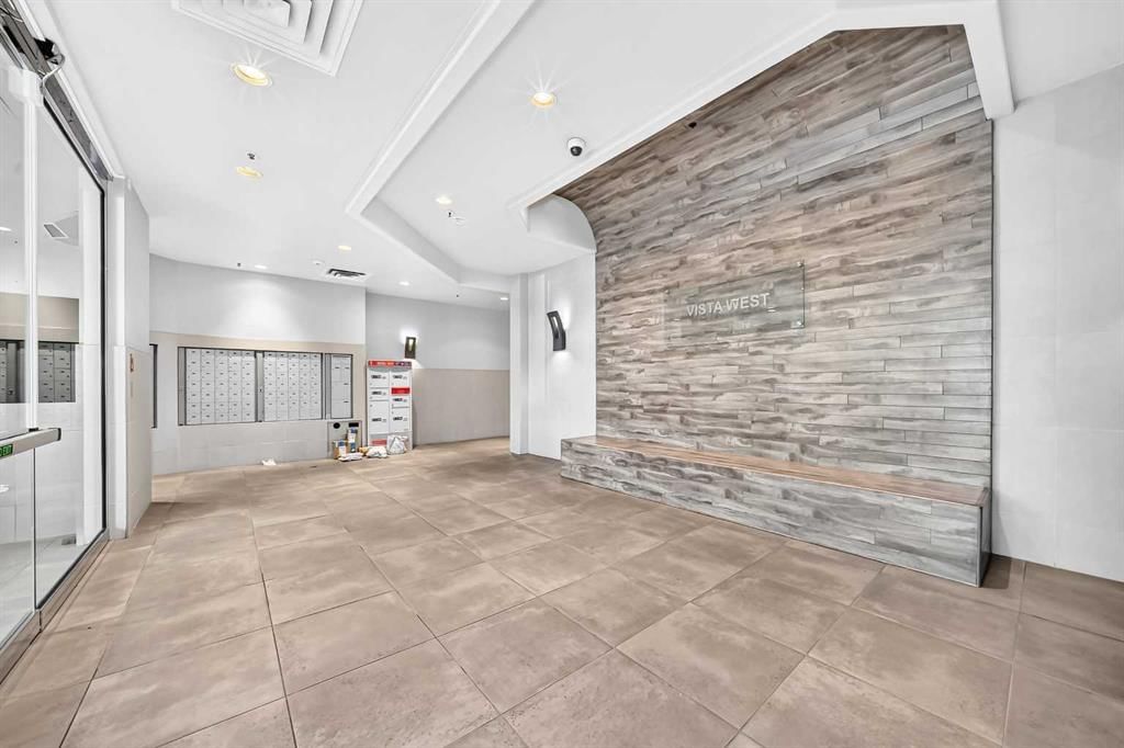 1405, 683 10 Street SW, Calgary — photo 4 of 36