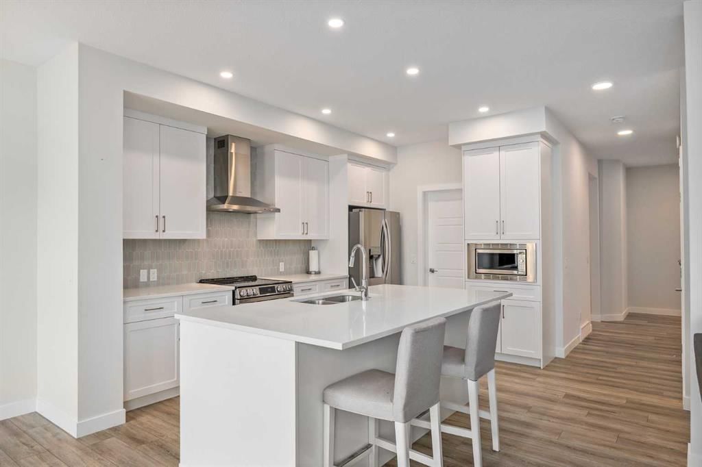 201 Creekstone Path SW, Calgary — photo 5 of 50