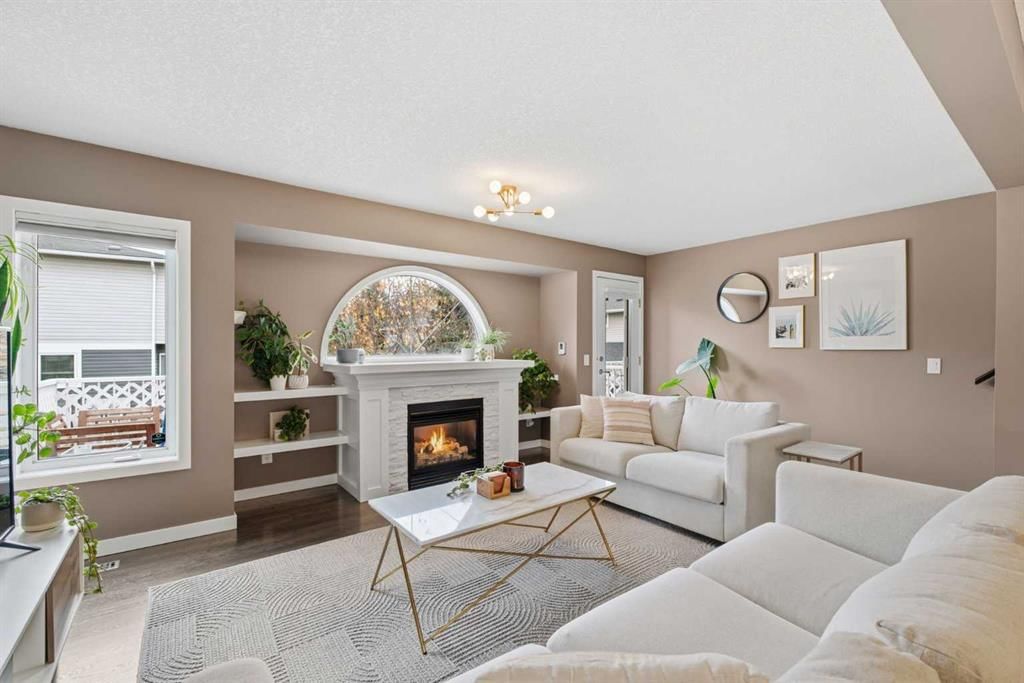 601 Regal Park NE, Calgary — photo 2 of 30