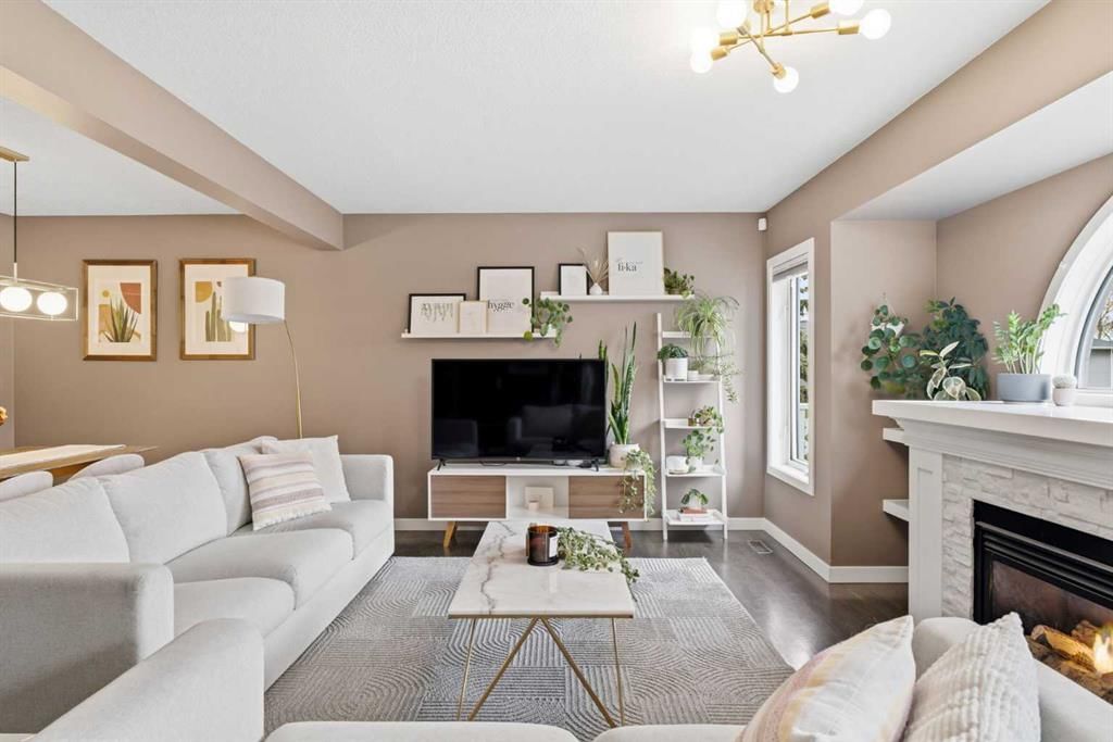 601 Regal Park NE, Calgary — photo 3 of 30