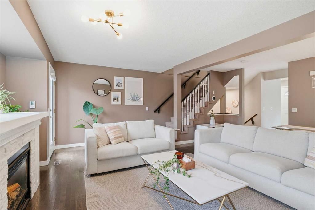 601 Regal Park NE, Calgary — photo 4 of 30