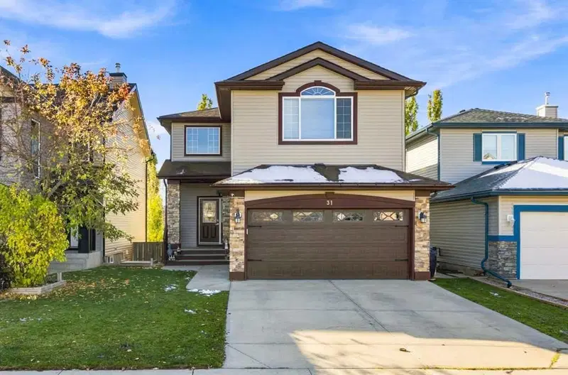 31 Evansmeade Crescent NW, Calgary — main listing photo
