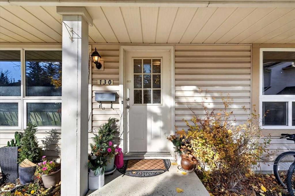 130 Woodmont Terrace SW, Calgary — main listing photo