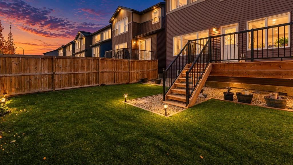 234 Carringsby Way NW, Calgary — photo 5 of 50