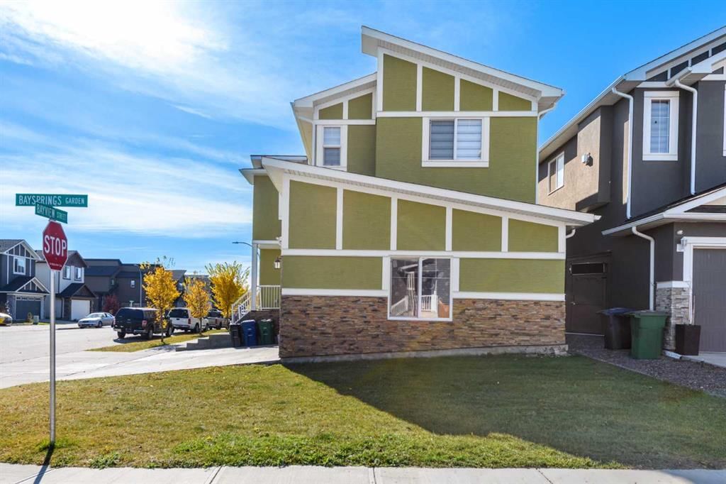 244 Baysprings Gardens SW, Airdrie — photo 3 of 25