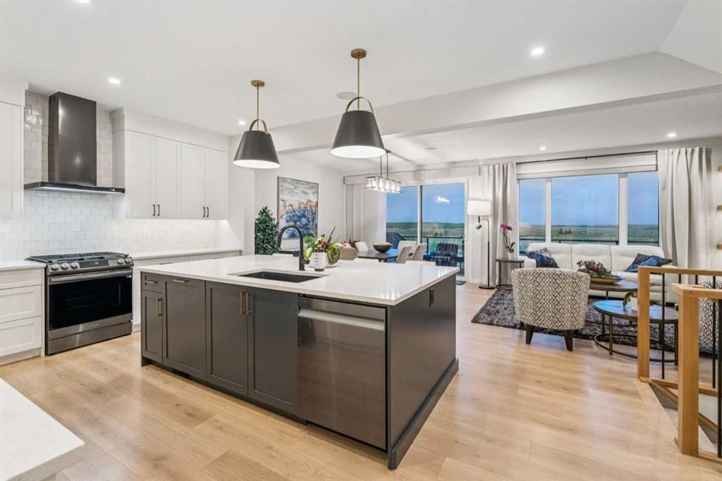 70 Savoy Landing SE, Calgary — photo 5 of 42