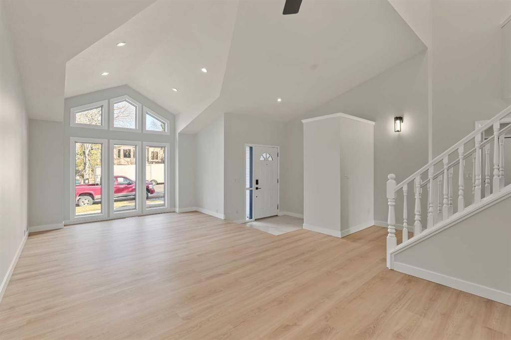 14654 Deer Ridge Drive SE, Calgary — photo 3 of 50