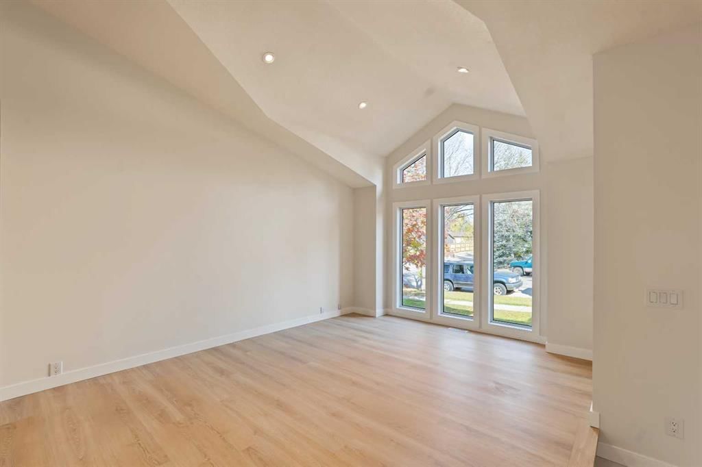 14654 Deer Ridge Drive SE, Calgary — photo 5 of 50