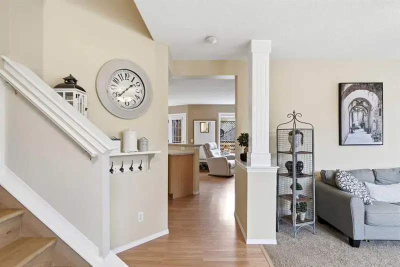 49 Bridleridge Road SW, Calgary — photo 4 of 33