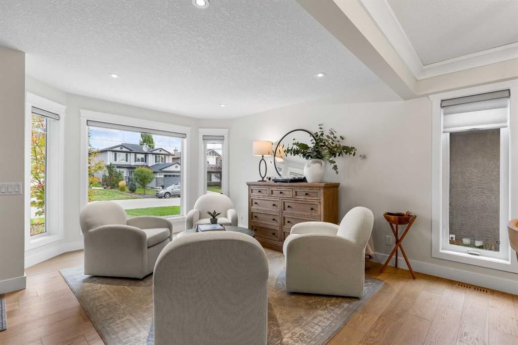 106 Chapala Close SE, Calgary — photo 3 of 50