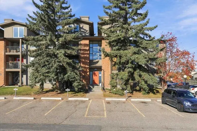 424, 6400 Coach Hill Road SW, Calgary — apartment for sale