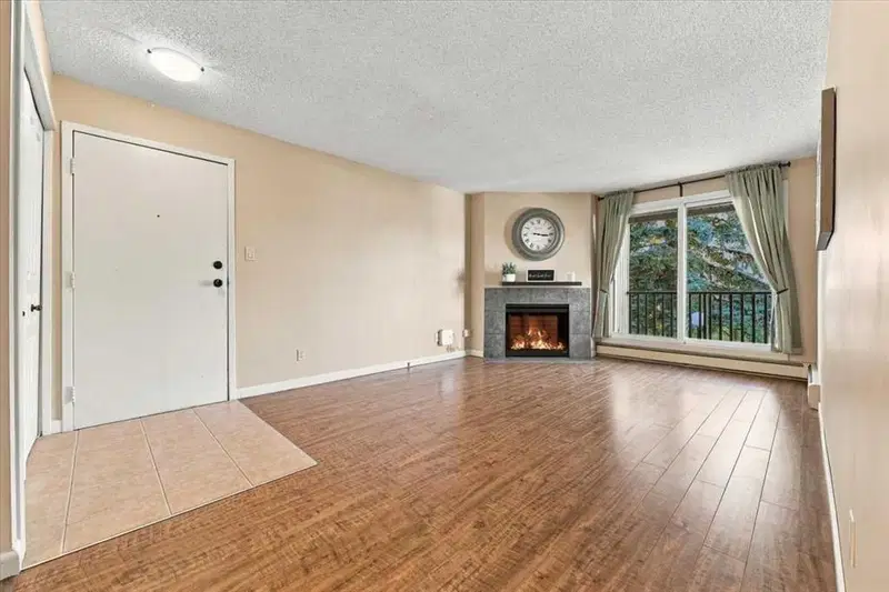 424, 6400 Coach Hill Road SW, Calgary — photo 5 of 42