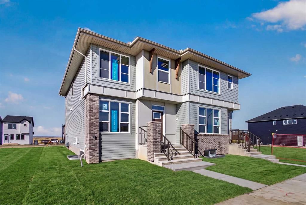 727 Lucas Boulevard NW, Calgary — main listing photo