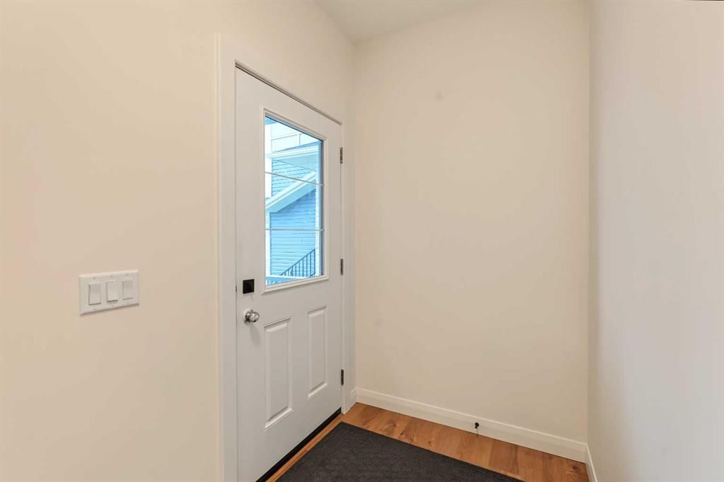 95 Dawson Wharf Mount, Chestermere — photo 4 of 37