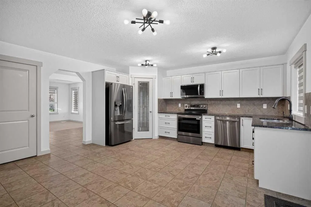 130 Panamount Road NW, Calgary — photo 3 of 42