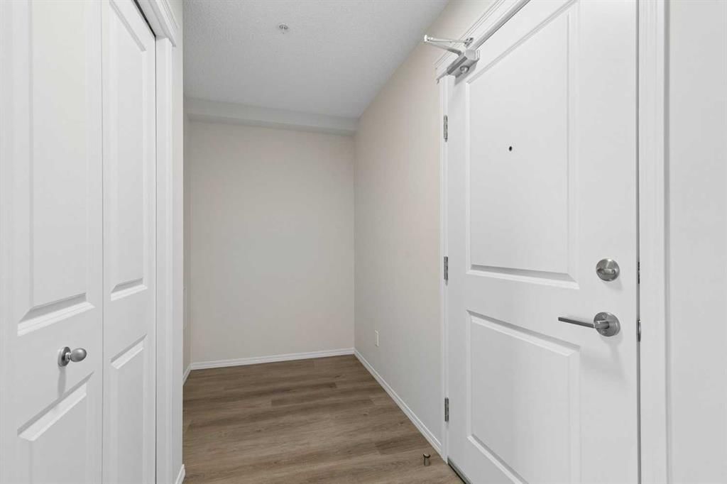 1304, 115 Prestwick Villas SE, Calgary — photo 3 of 26