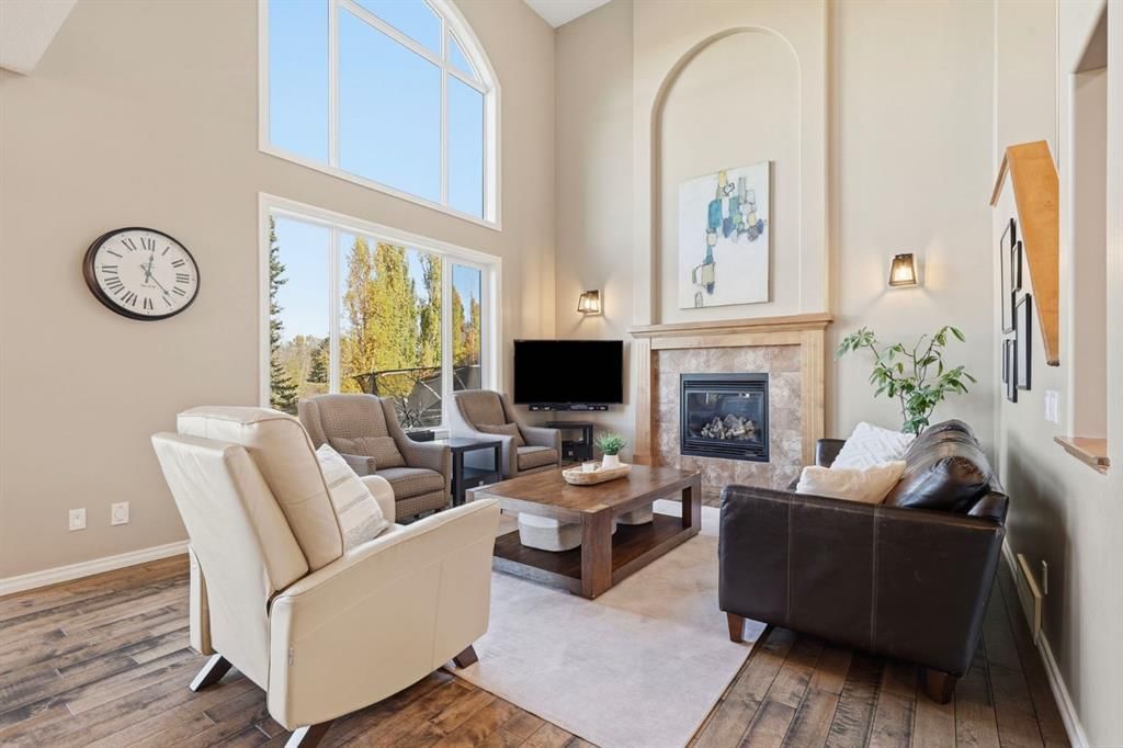 76 Crystal Green Drive, Okotoks — photo 4 of 50