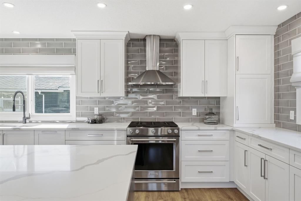 543 Willingdon Boulevard SE, Calgary — photo 5 of 50