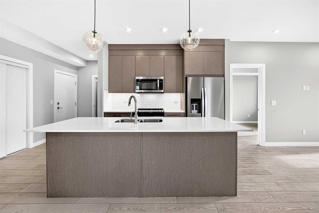 2417, 395 Skyview Parkway NE, Calgary — photo 5 of 38