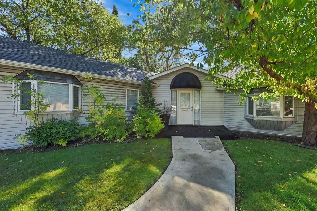 5600 Elbow Drive SW, Calgary — main listing photo