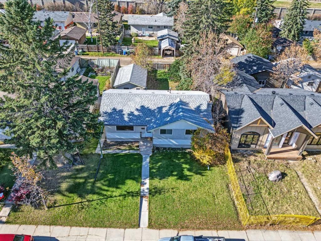 101 Langton Drive SW, Calgary — photo 4 of 19