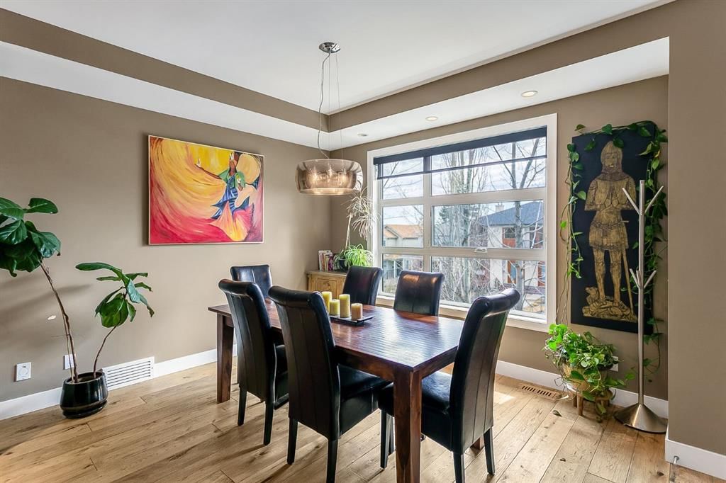 1834 30 Avenue SW, Calgary — photo 5 of 39