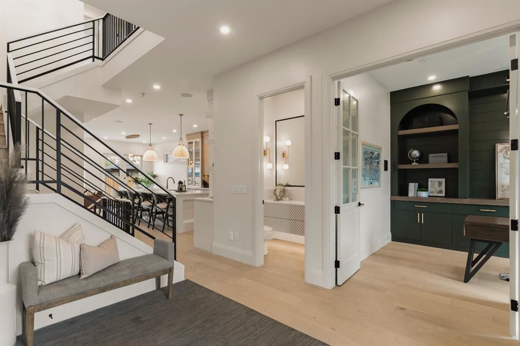 627 16 Street NW, Calgary — photo 3 of 44