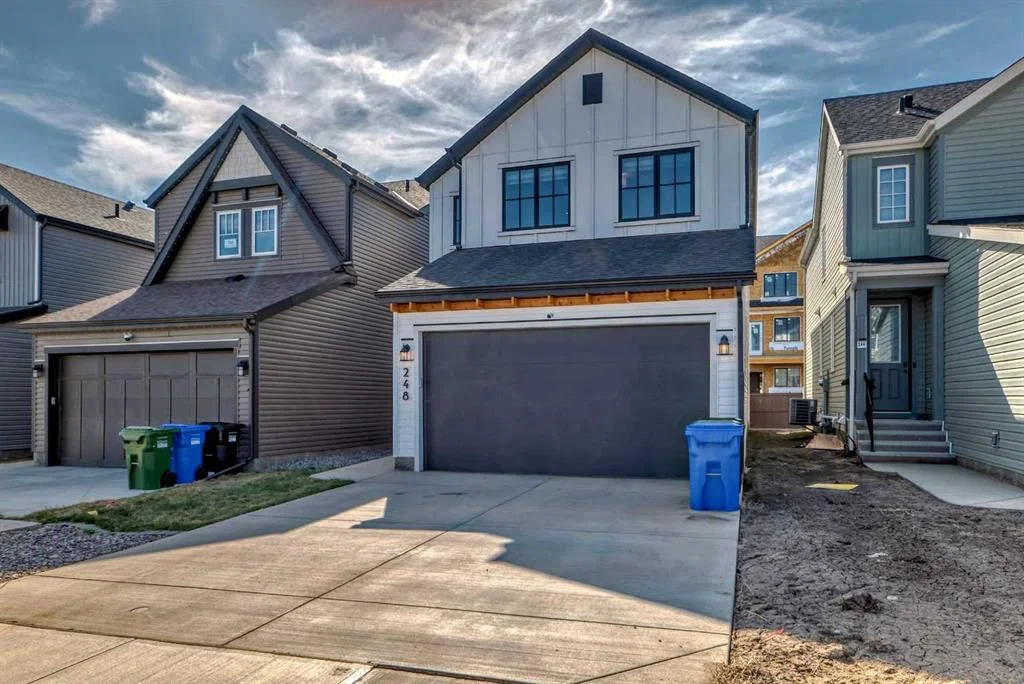 248 Lavender Manor SE, Calgary — photo 4 of 50
