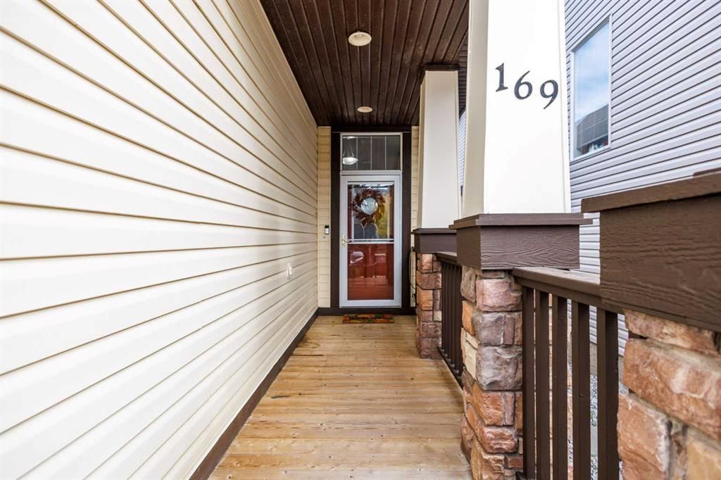 169 Copperstone Circle SE, Calgary — photo 2 of 25