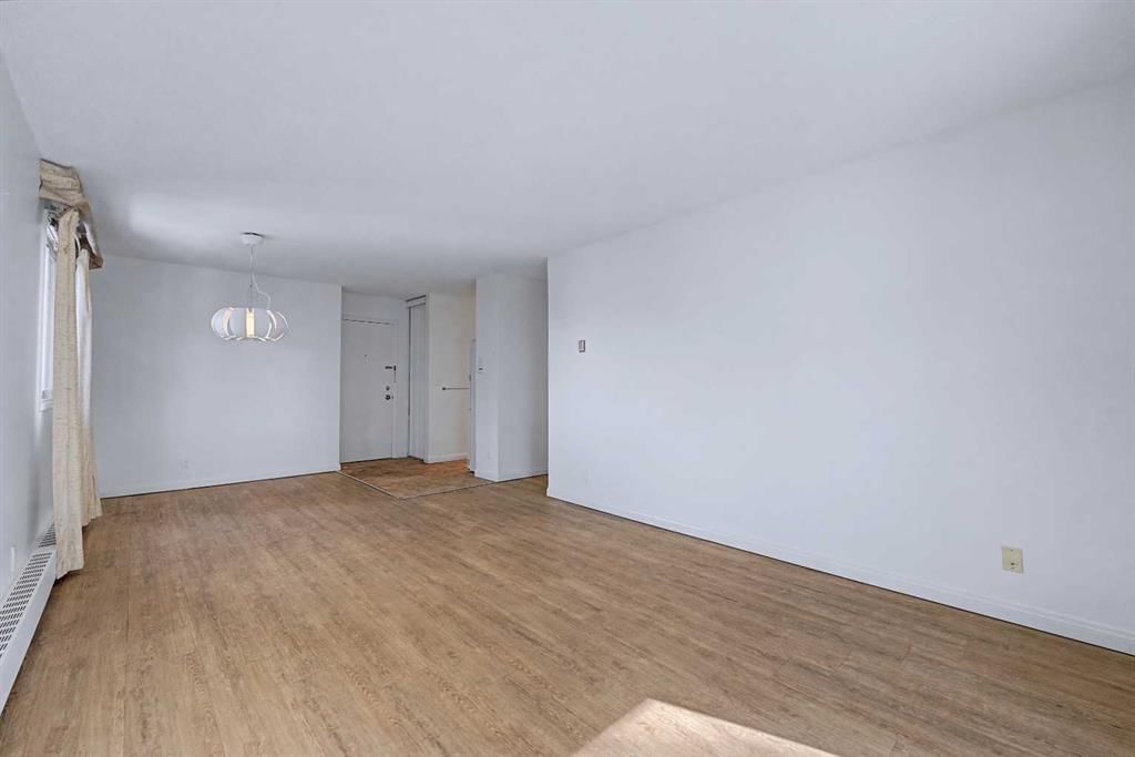 402C, 5601 Dalton Drive NW, Calgary — photo 5 of 18