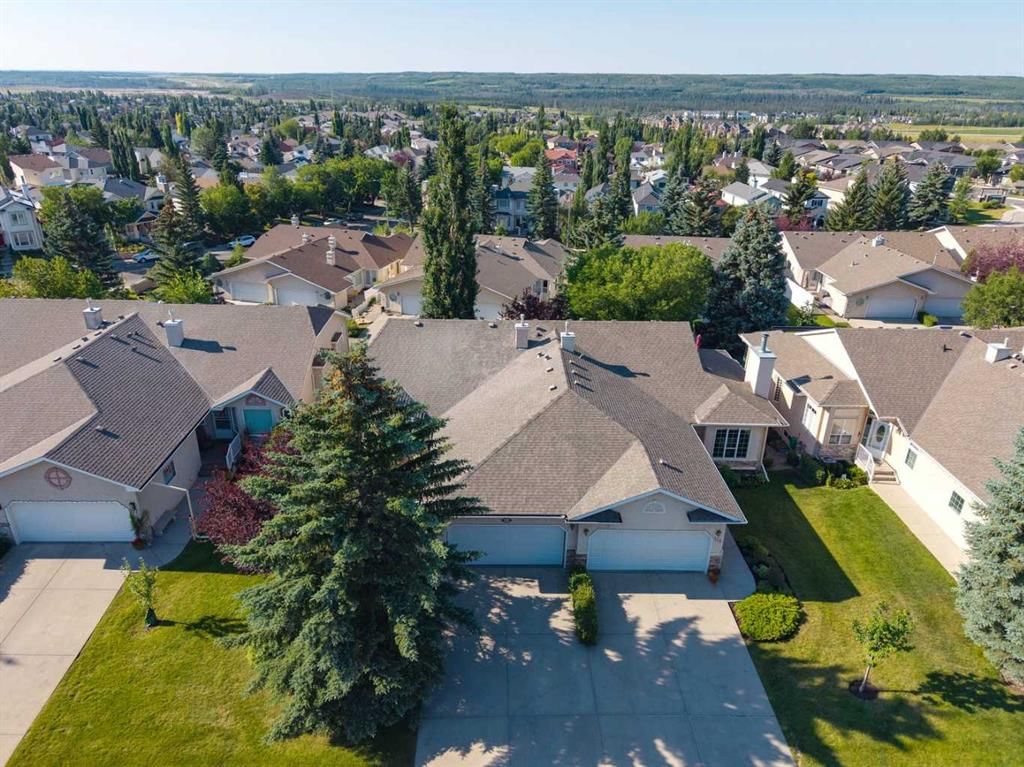 121 Sierra Morena Green SW, Calgary — photo 3 of 37