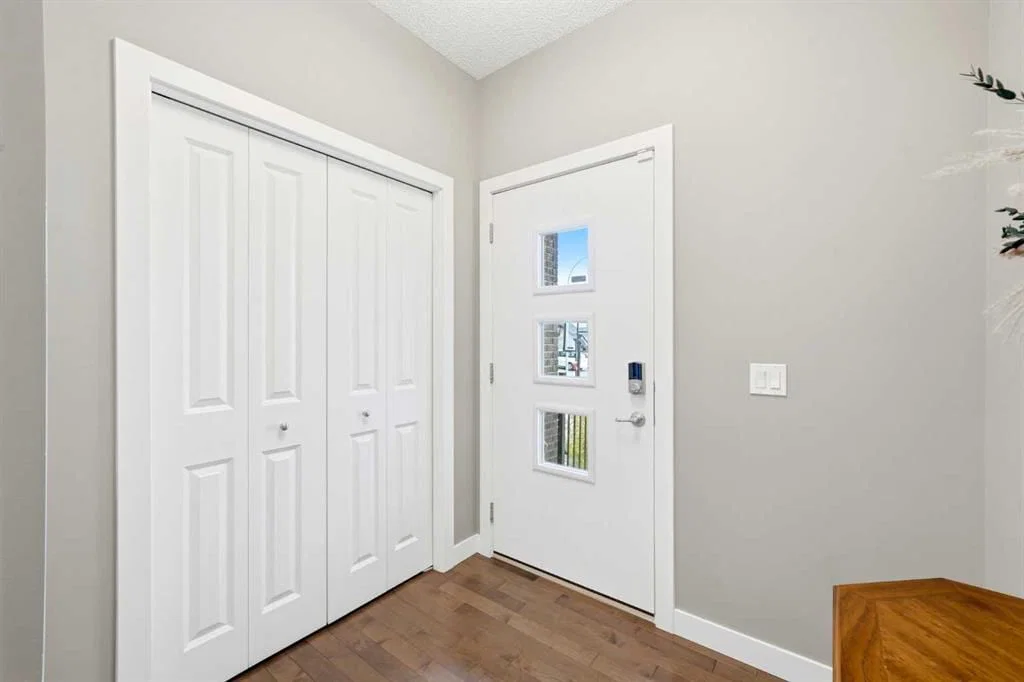 69 Walden Close SE, Calgary — photo 5 of 44
