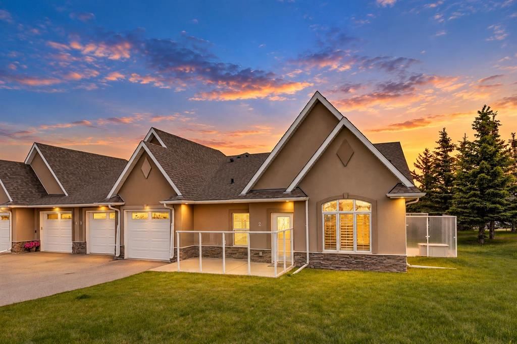 2, 20 River Heights View, Cochrane — main listing photo