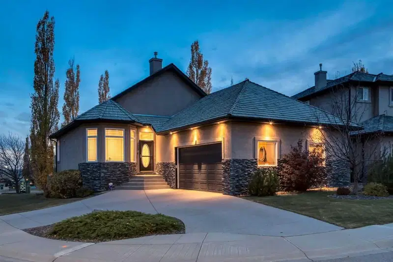129 ROYAL Bay NW, Calgary — detached for sale