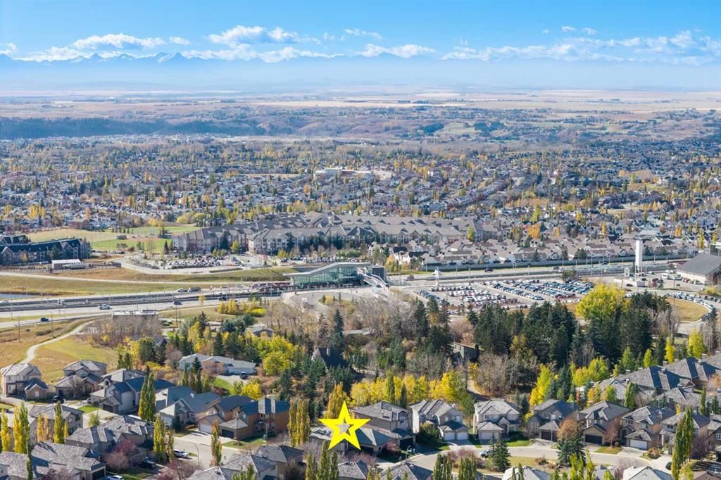129 ROYAL Bay NW, Calgary — photo 3 of 50