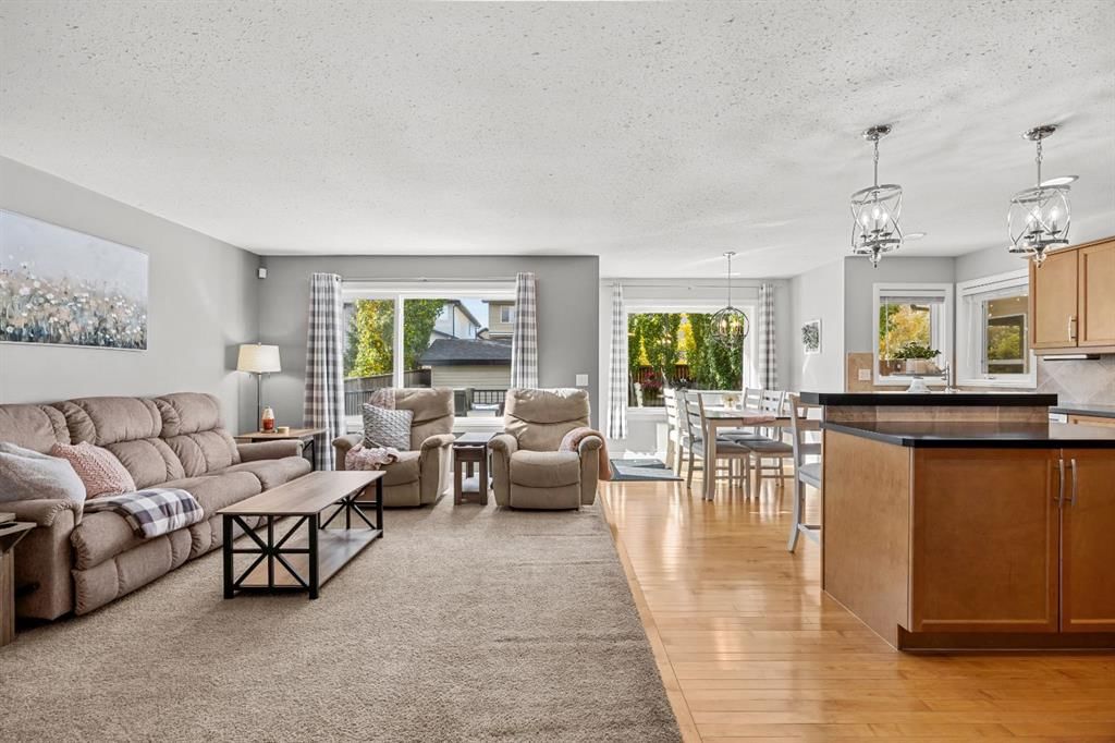 176 Royal Oak Terrace NW, Calgary — photo 5 of 47