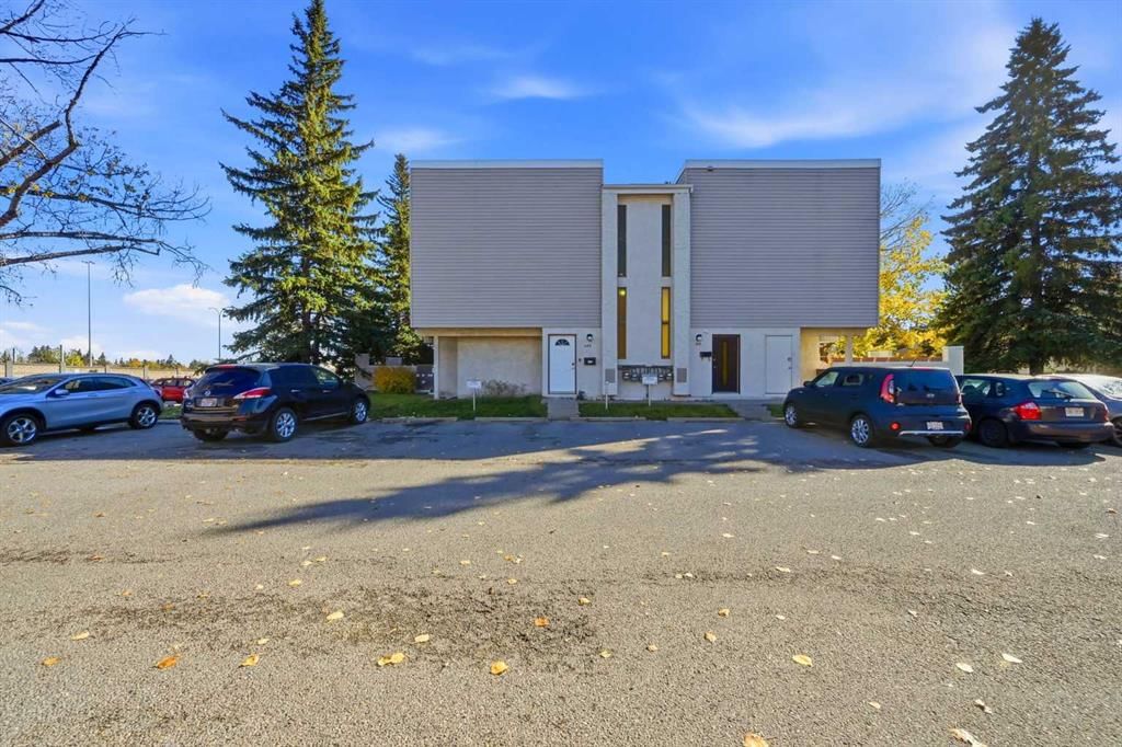 409, 3500 Varsity Drive NW, Calgary — photo 2 of 33