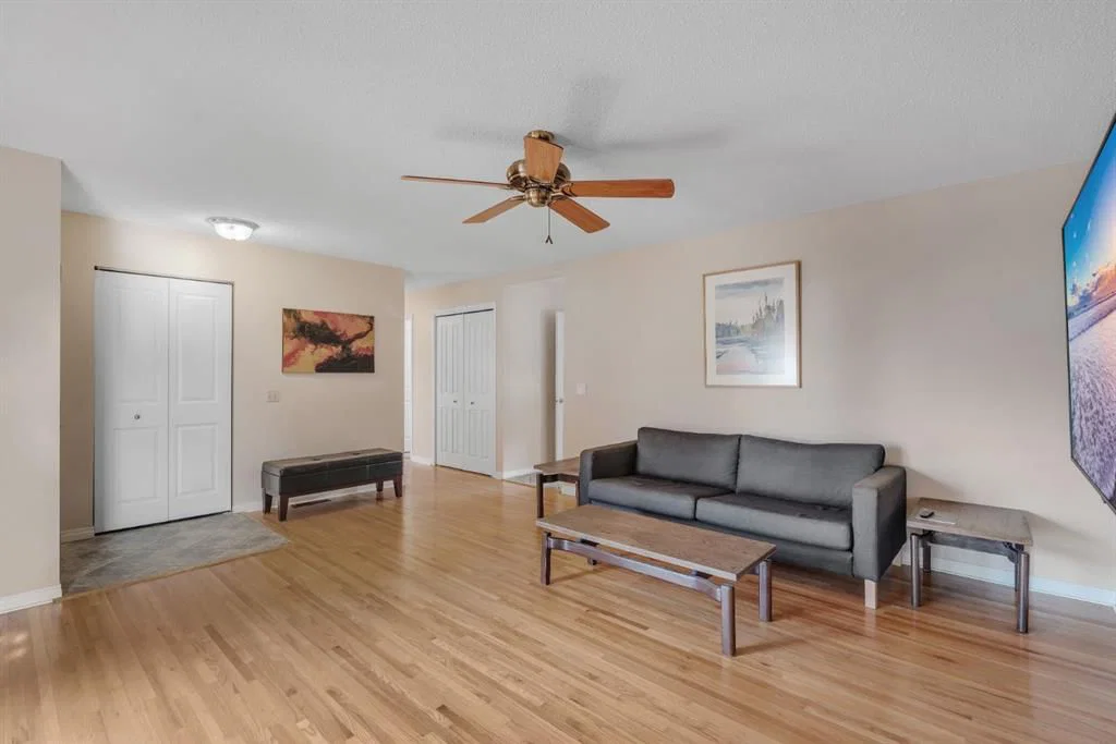 64 Huntham Road NE, Calgary — photo 5 of 40