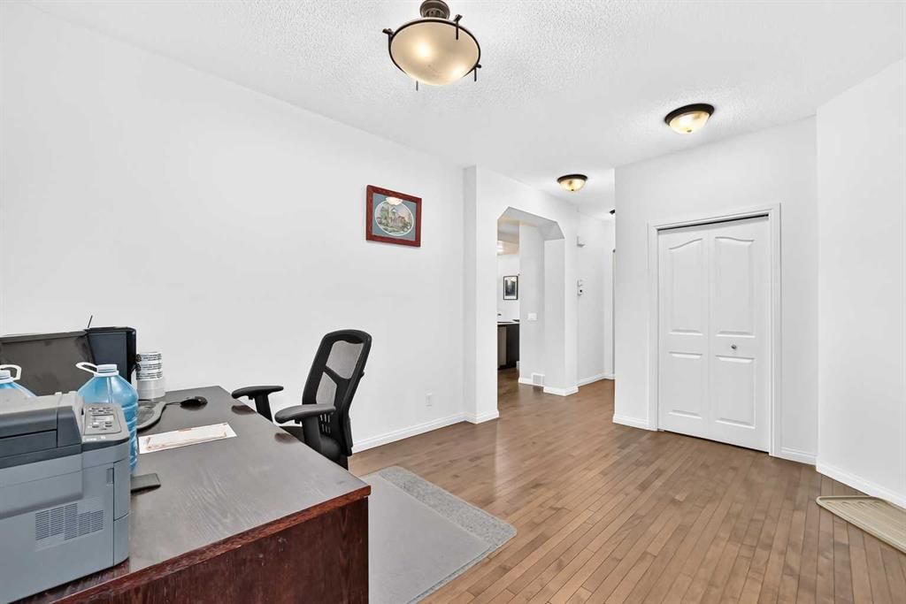 212 ASPENMERE Close, Chestermere — photo 5 of 42
