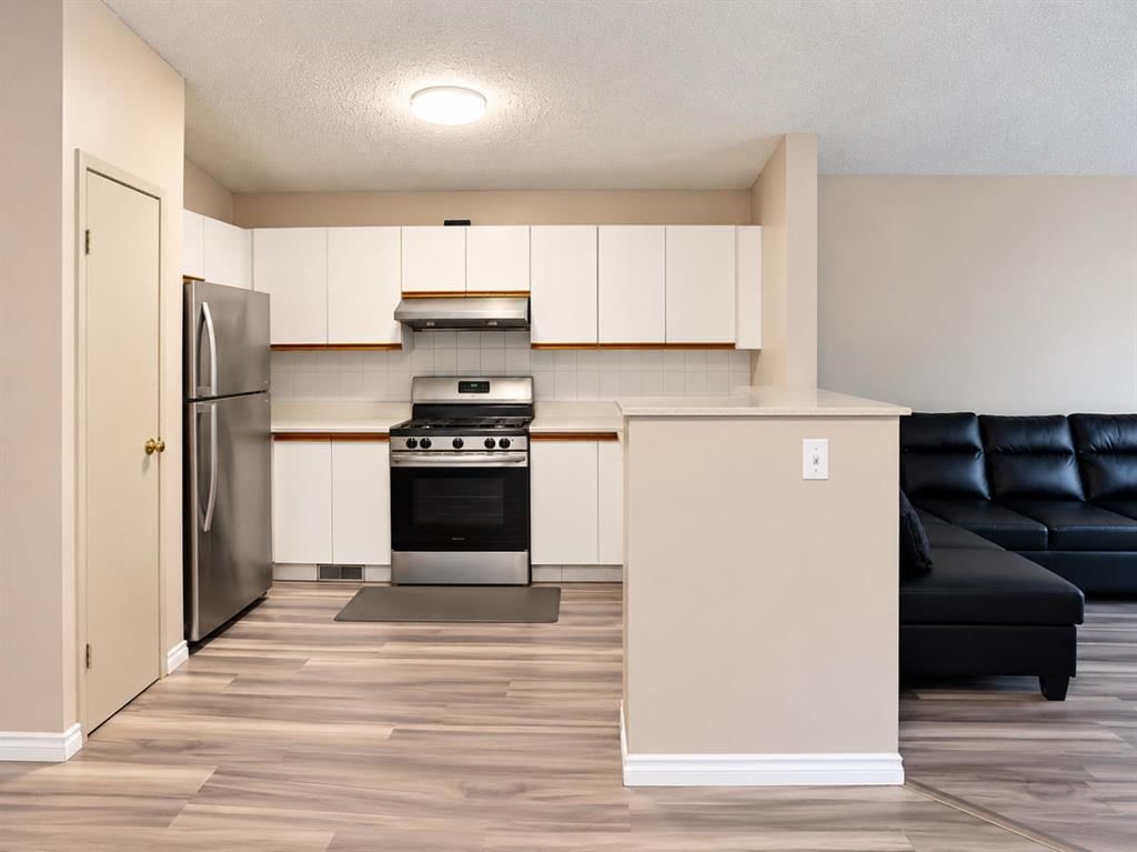 76 Martinbrook Link NE, Calgary — photo 5 of 20