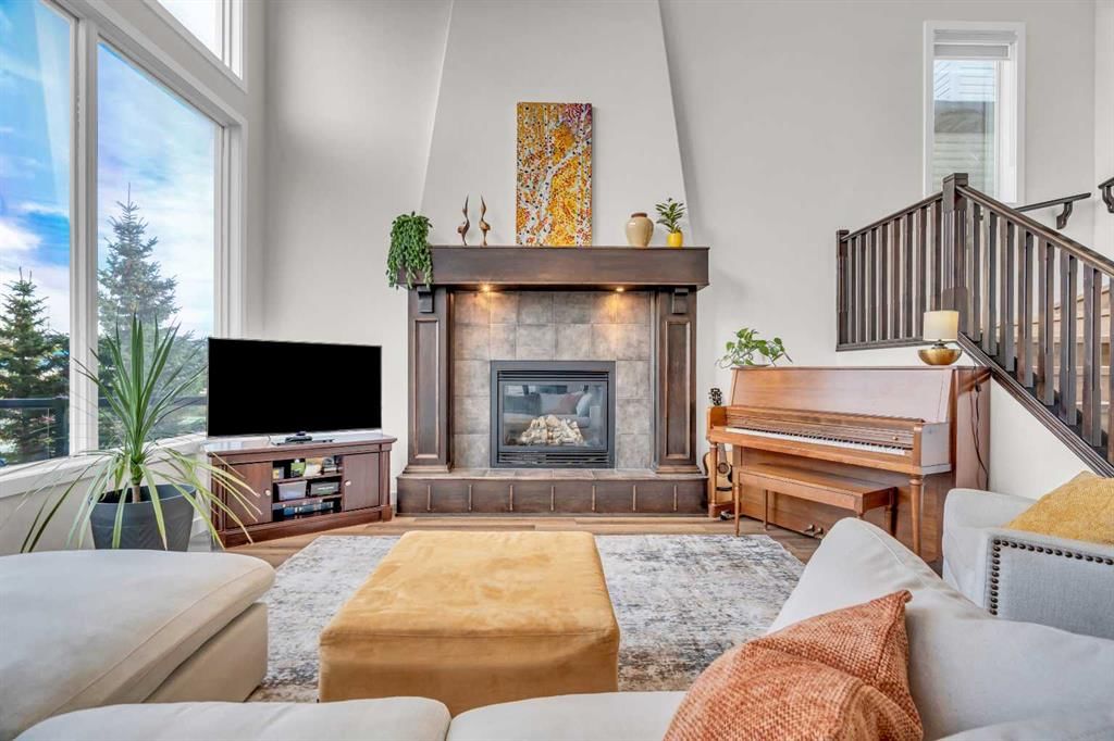 103 St Moritz Terrace SW, Calgary — photo 4 of 50