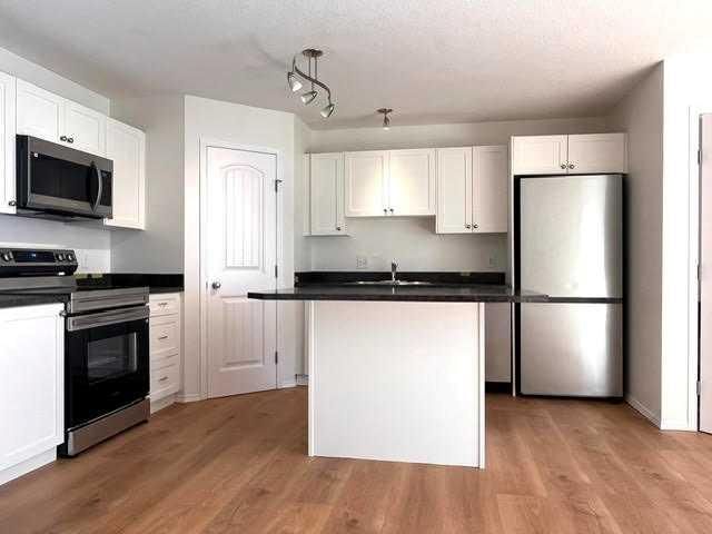 102, 80 Panatella Landing NW, Calgary — photo 3 of 9
