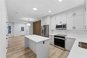 2221 Bayview Drive SW, Airdrie — photo 3 of 8