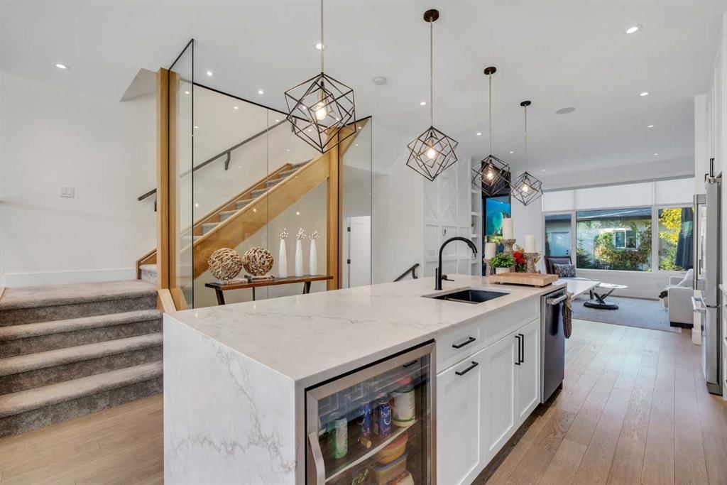3207 Kinsale Road SW, Calgary — photo 5 of 50