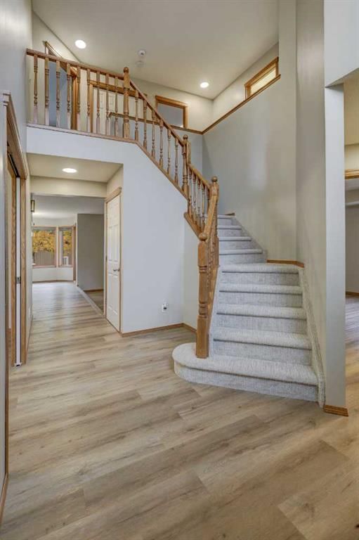63 Sierra Madre Crescent SW, Calgary — photo 3 of 42