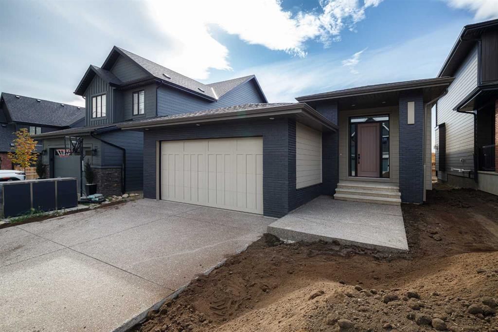145 Creekstone Hill SW, Calgary — photo 2 of 40