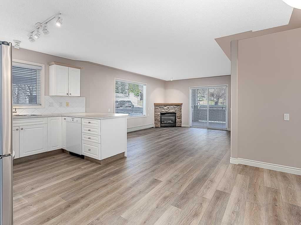 2102, 7451 Springbank Boulevard SW, Calgary — photo 4 of 26