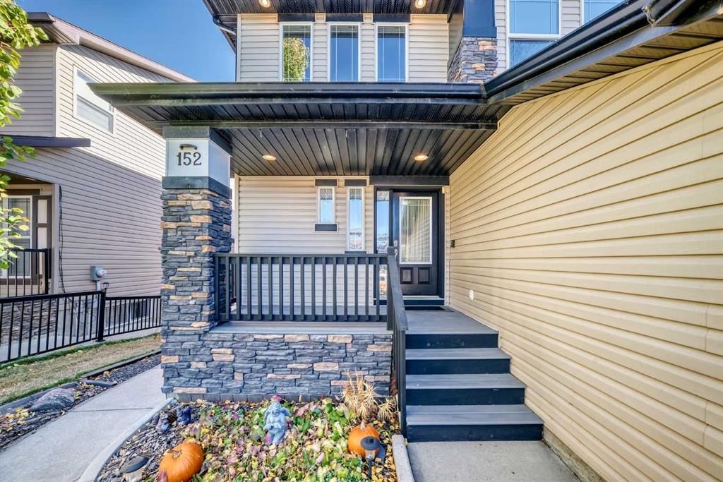 152 Hawkmere Way, Chestermere — photo 4 of 50